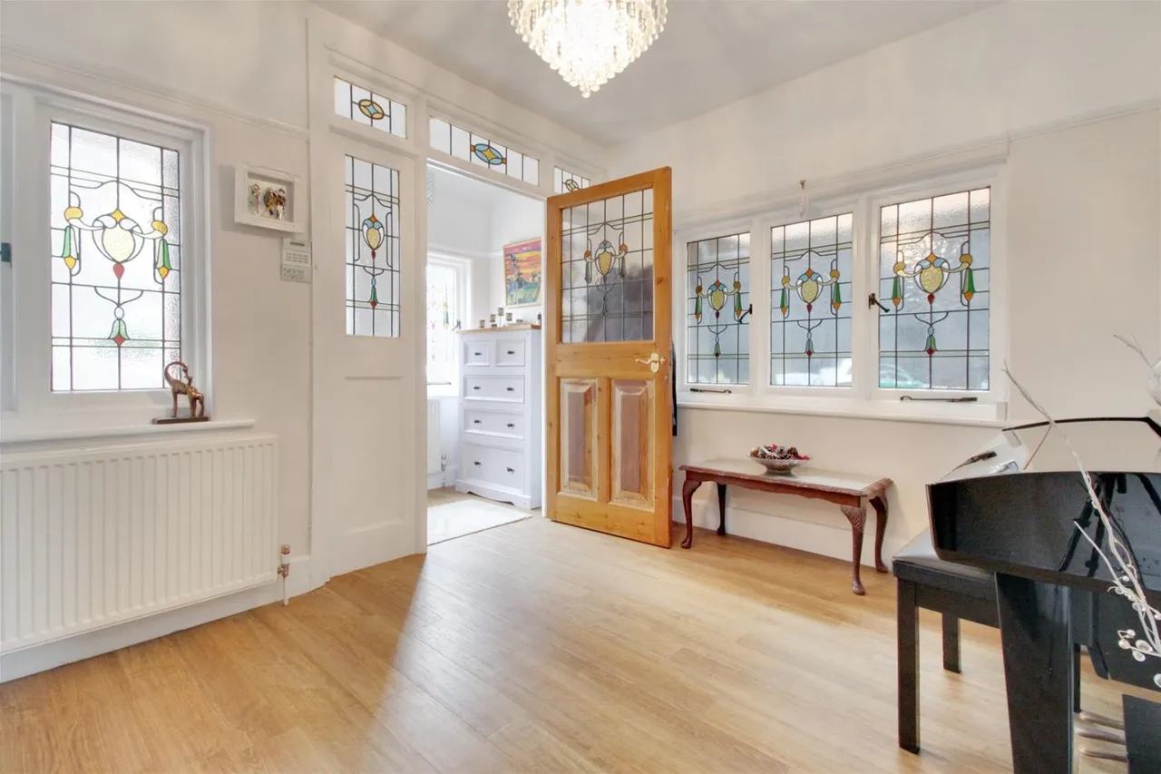 Bulkington Avenue, Worthing, photo 14