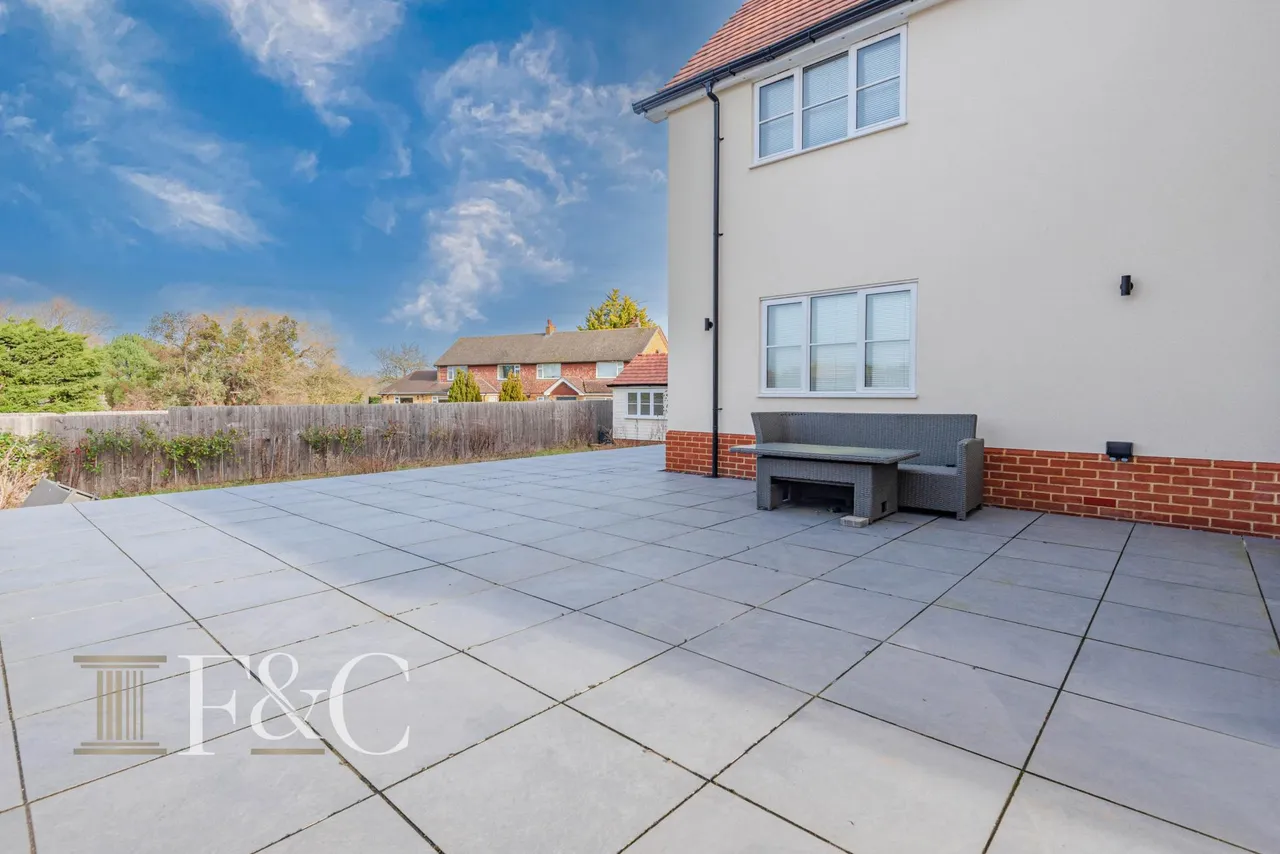 Common View, Bumbles Green, photo 24