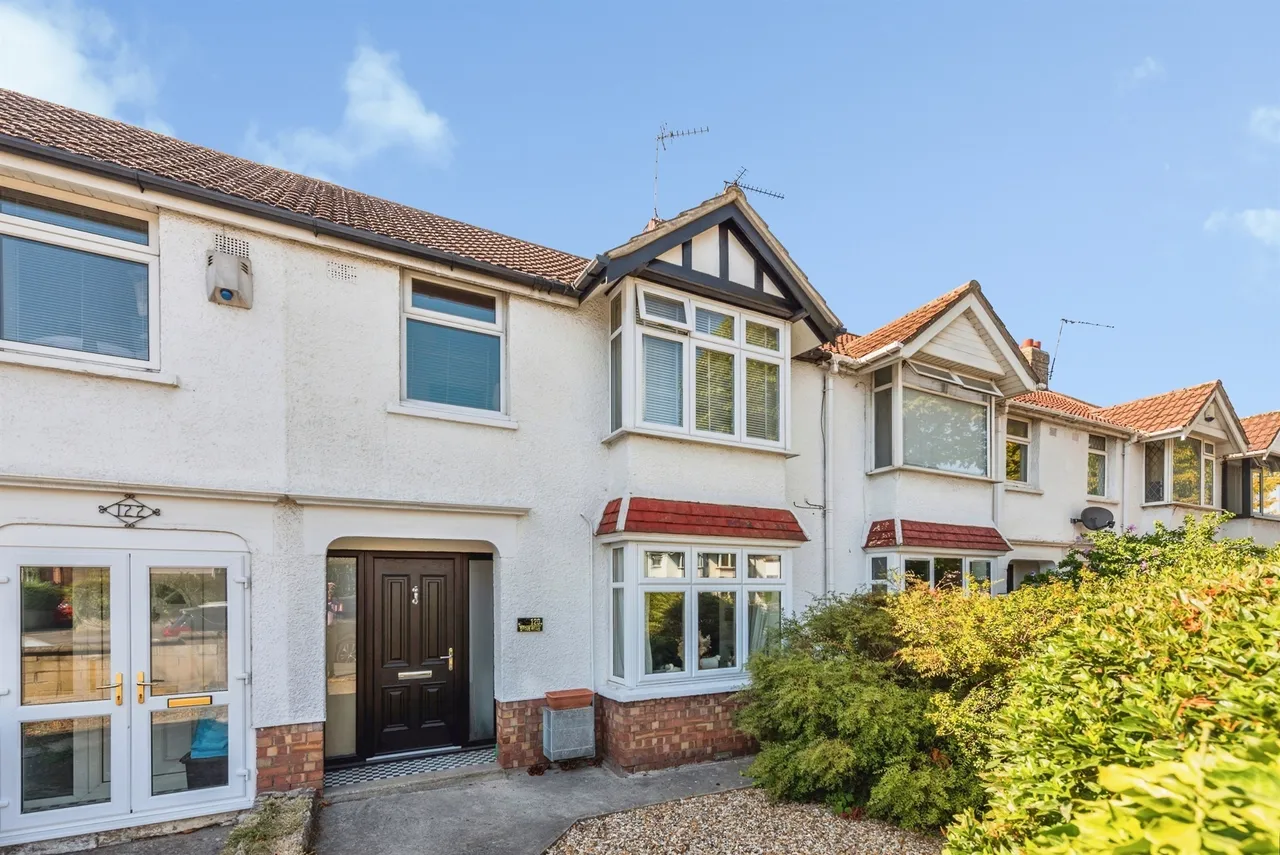 4 bed house for sale — Drove Road, Swindon