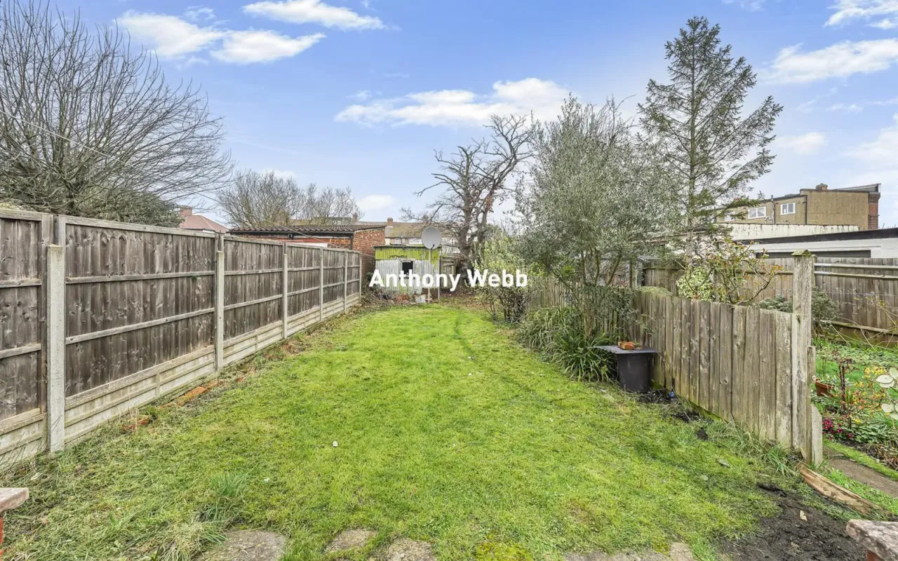 Mayfair Gardens, Tottenham, N17, photo 17