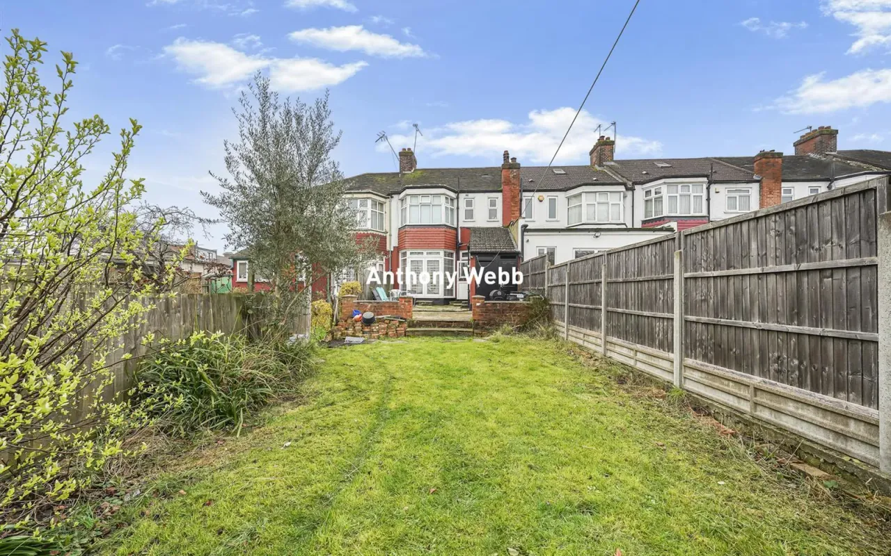 Mayfair Gardens, Tottenham, N17, photo 16