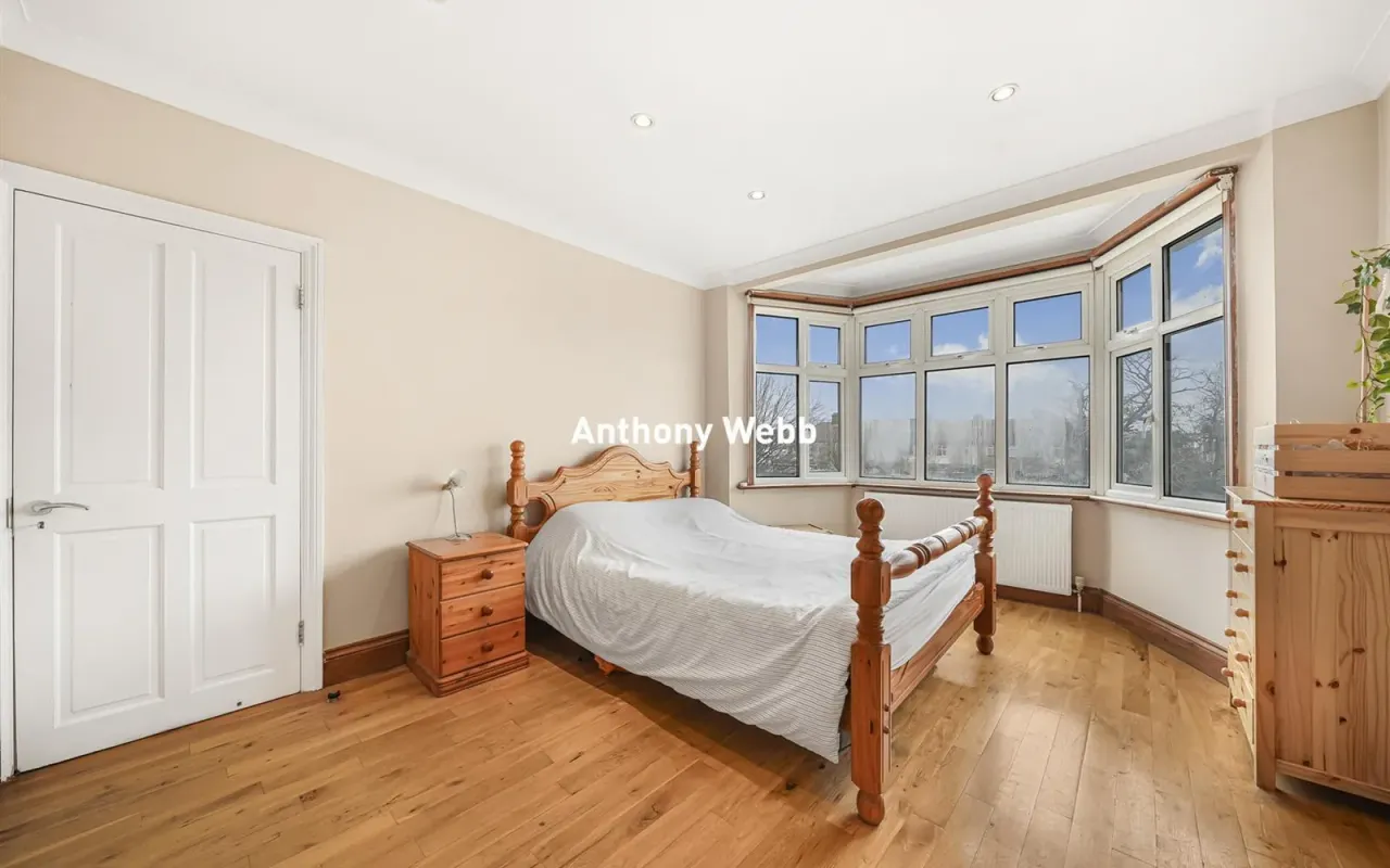 Mayfair Gardens, Tottenham, N17, photo 13
