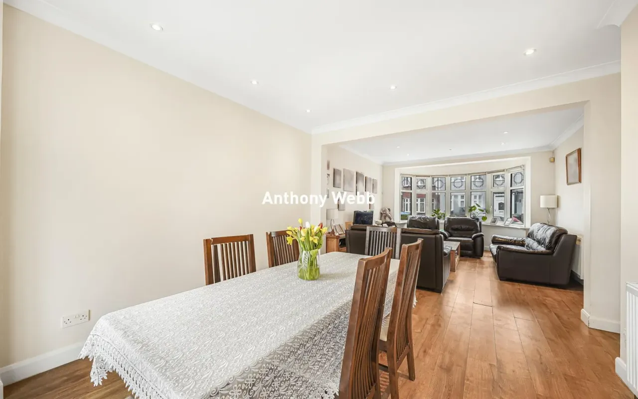 Mayfair Gardens, Tottenham, N17, photo 5