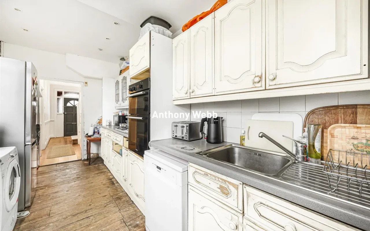 Mayfair Gardens, Tottenham, N17, photo 8