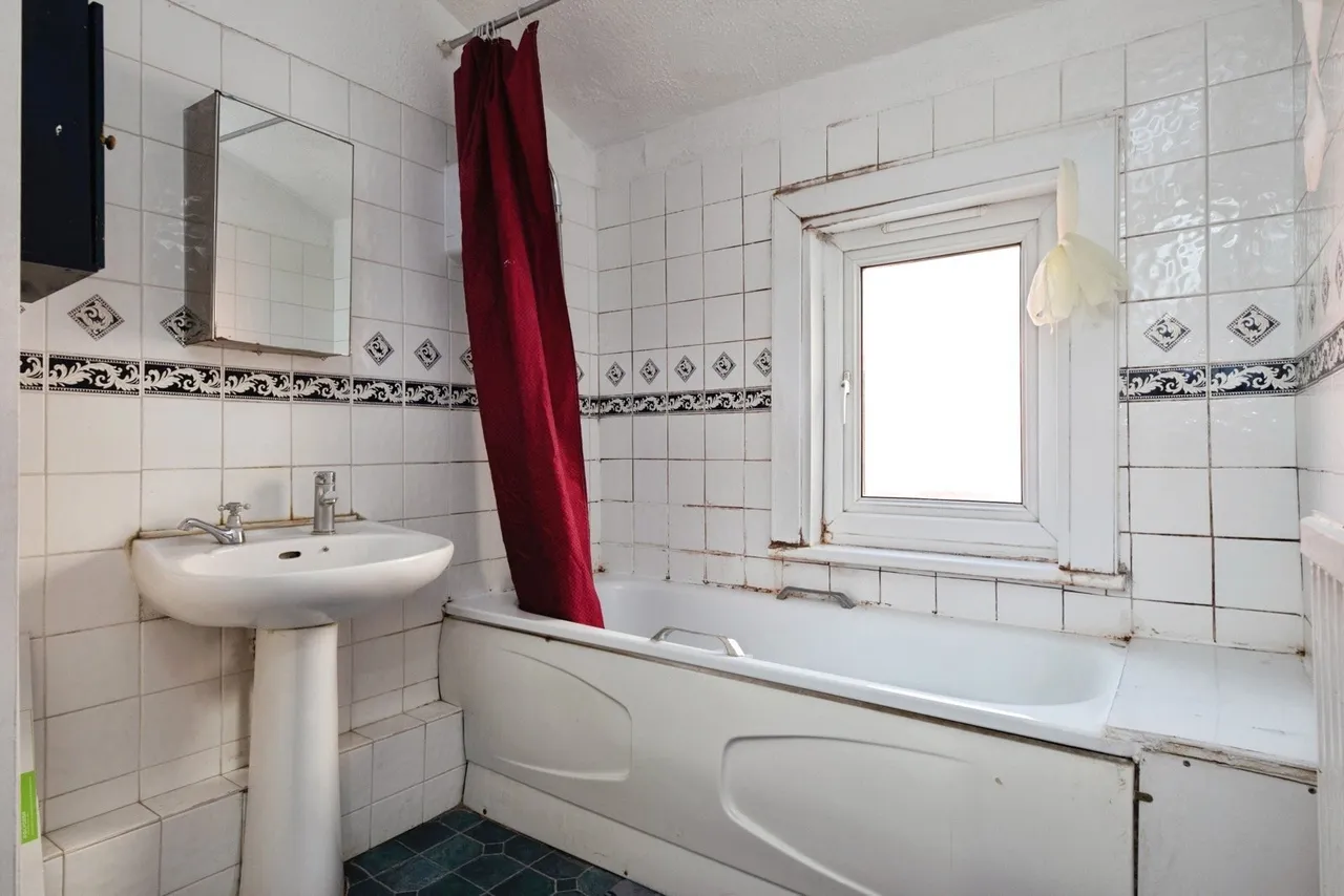 Balfour Road, Ilford, IG1, photo 13