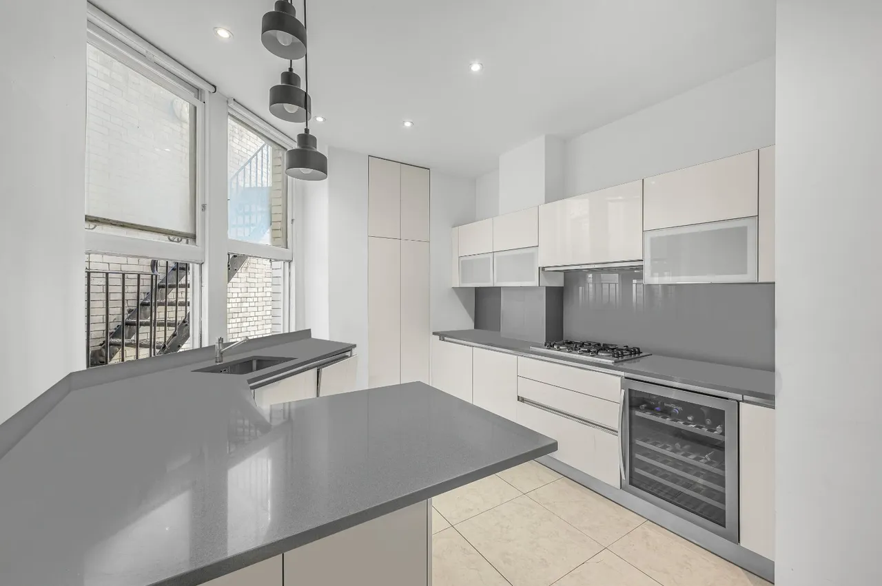 Torrington Place, Bloomsbury, WC1E, photo 3