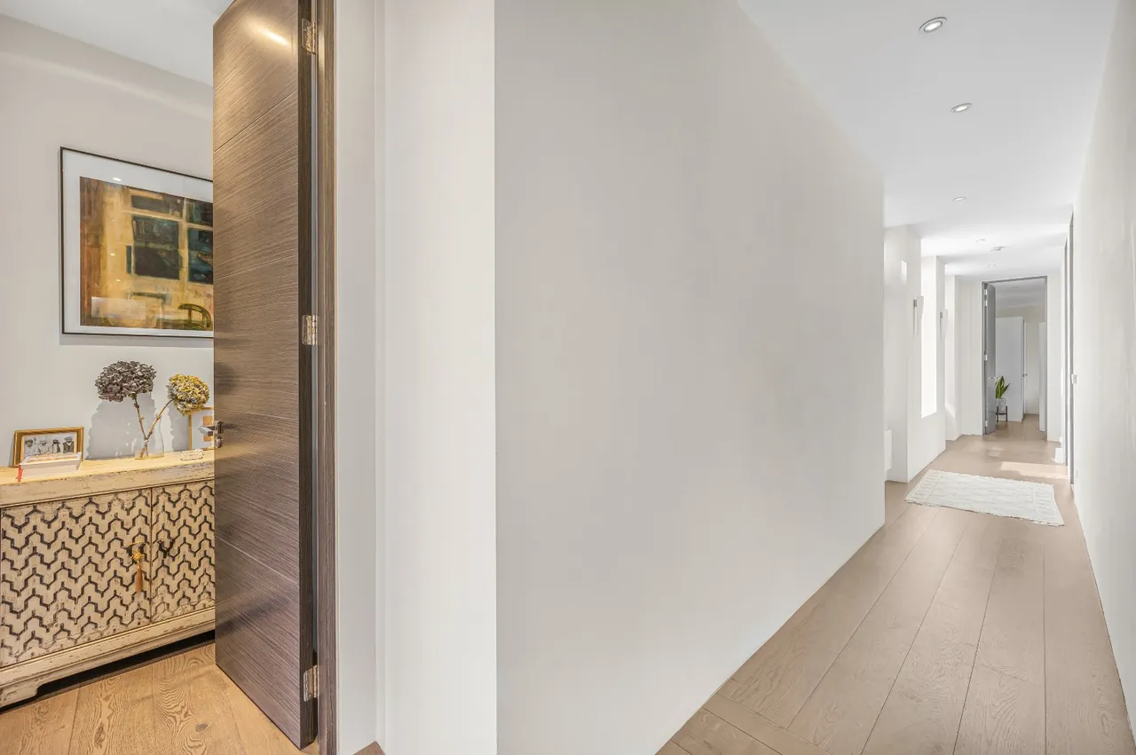 Torrington Place, Bloomsbury, WC1E, photo 14