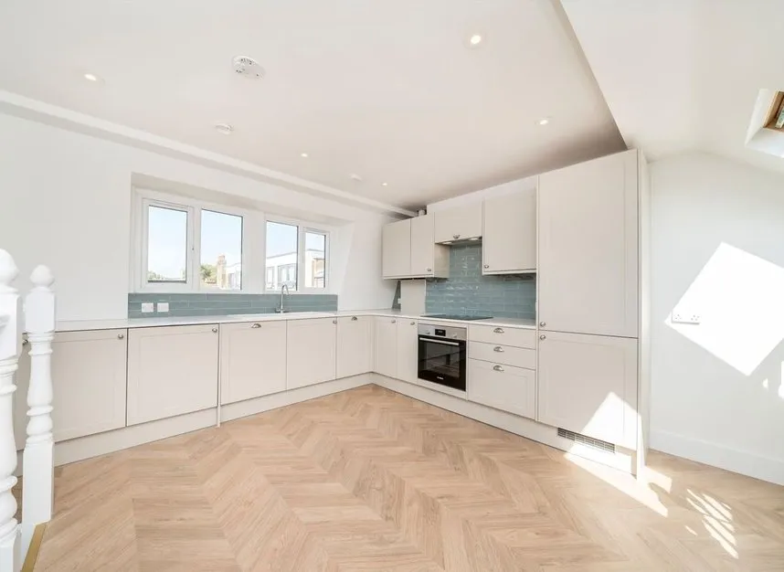 Bronsart Road, Fulham, SW6, photo 3