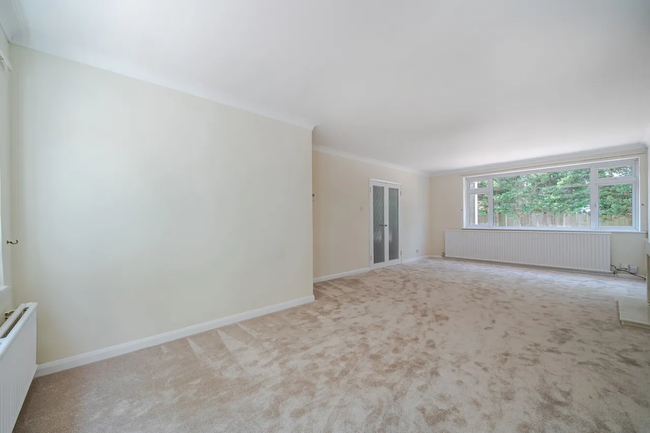 Cedar Close, Epsom, KT17, photo 10