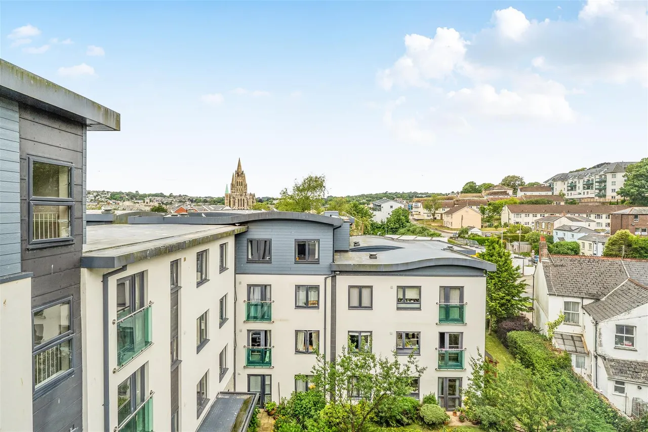 St. Clements Hill, Truro, TR1, photo 16