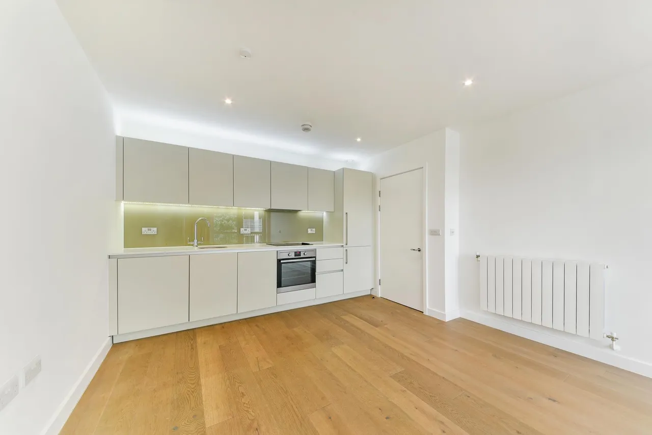 Wallace Court, Kidbrooke Village, SE3, photo 2