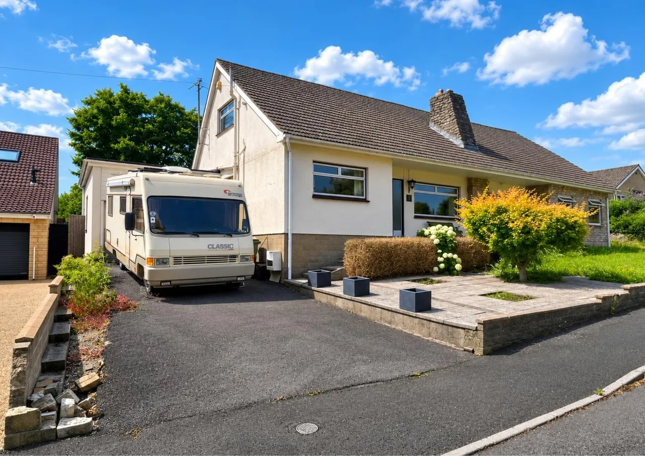 3 bed house for sale — Northcote Crescent, Frome BA11 2HR