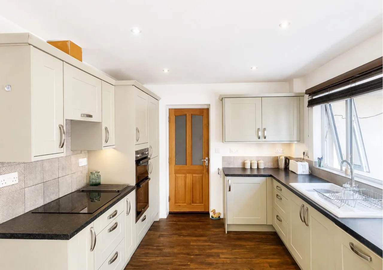 Northcote Crescent, Frome BA11 2HR, photo 15