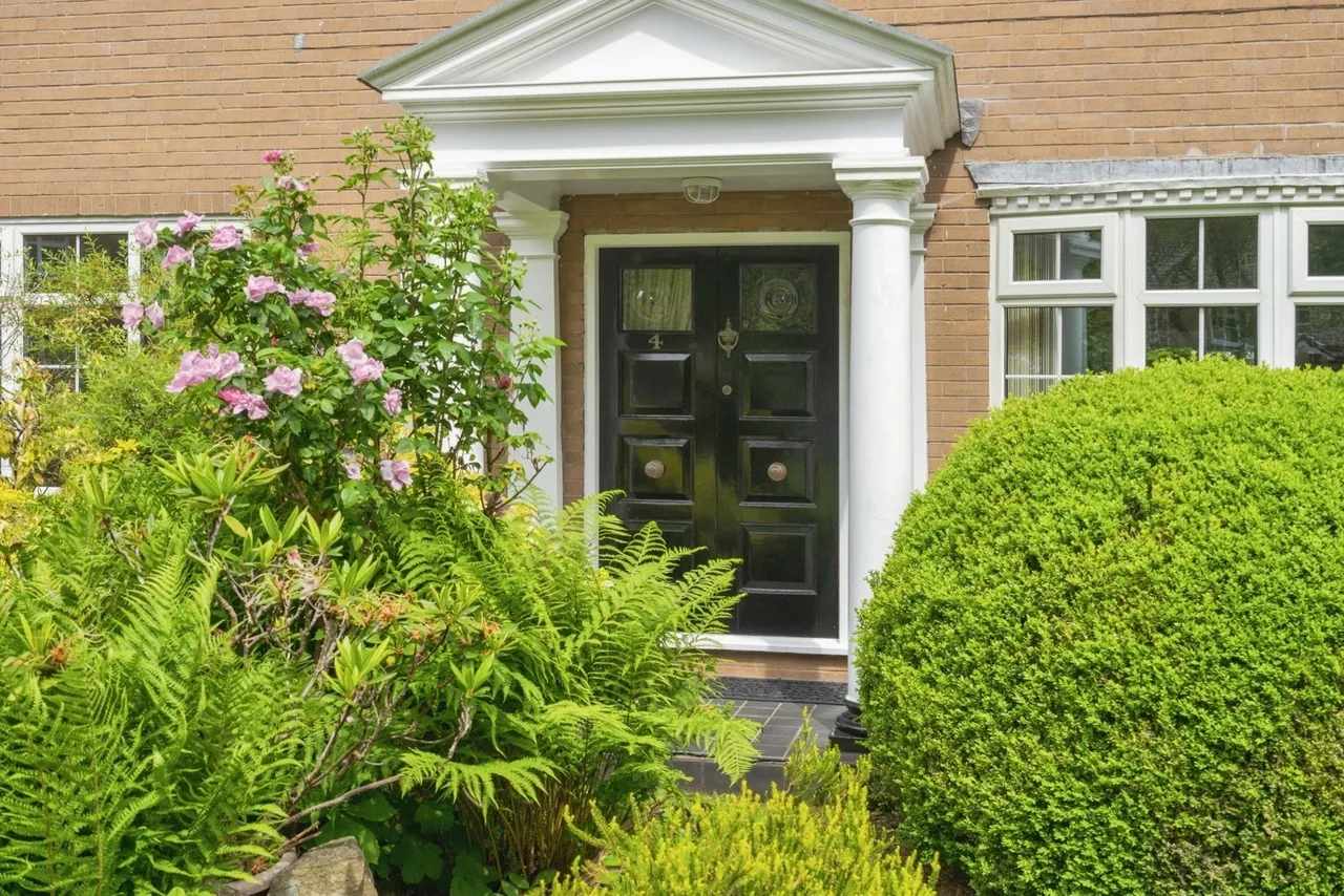 Thorneyholme Close, Lostock, BL6, photo 2
