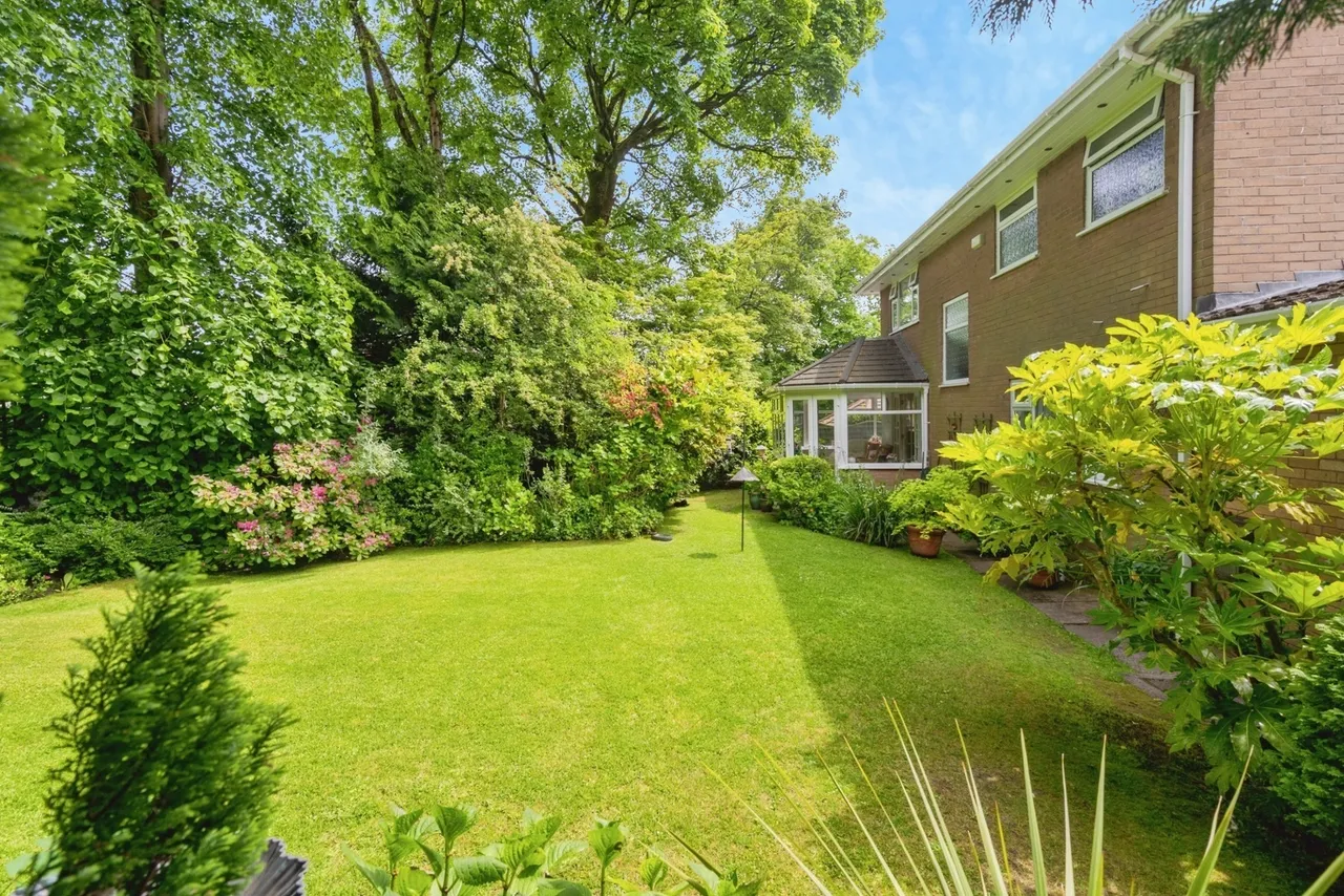 Thorneyholme Close, Lostock, BL6, photo 31