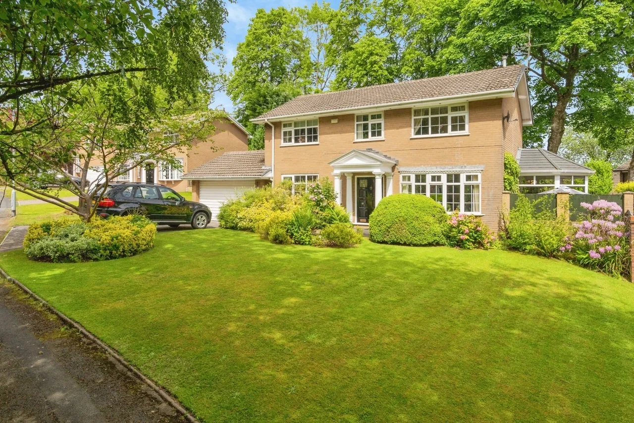 4 bed property for sale, Thorneyholme Close, Lostock, BL6