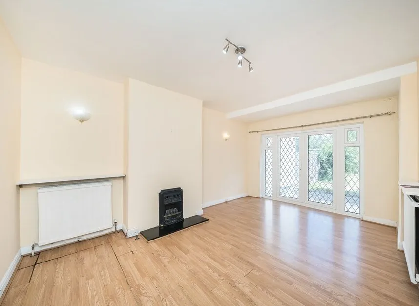 Springfield Avenue, West Wimbledon, SW20, photo 2