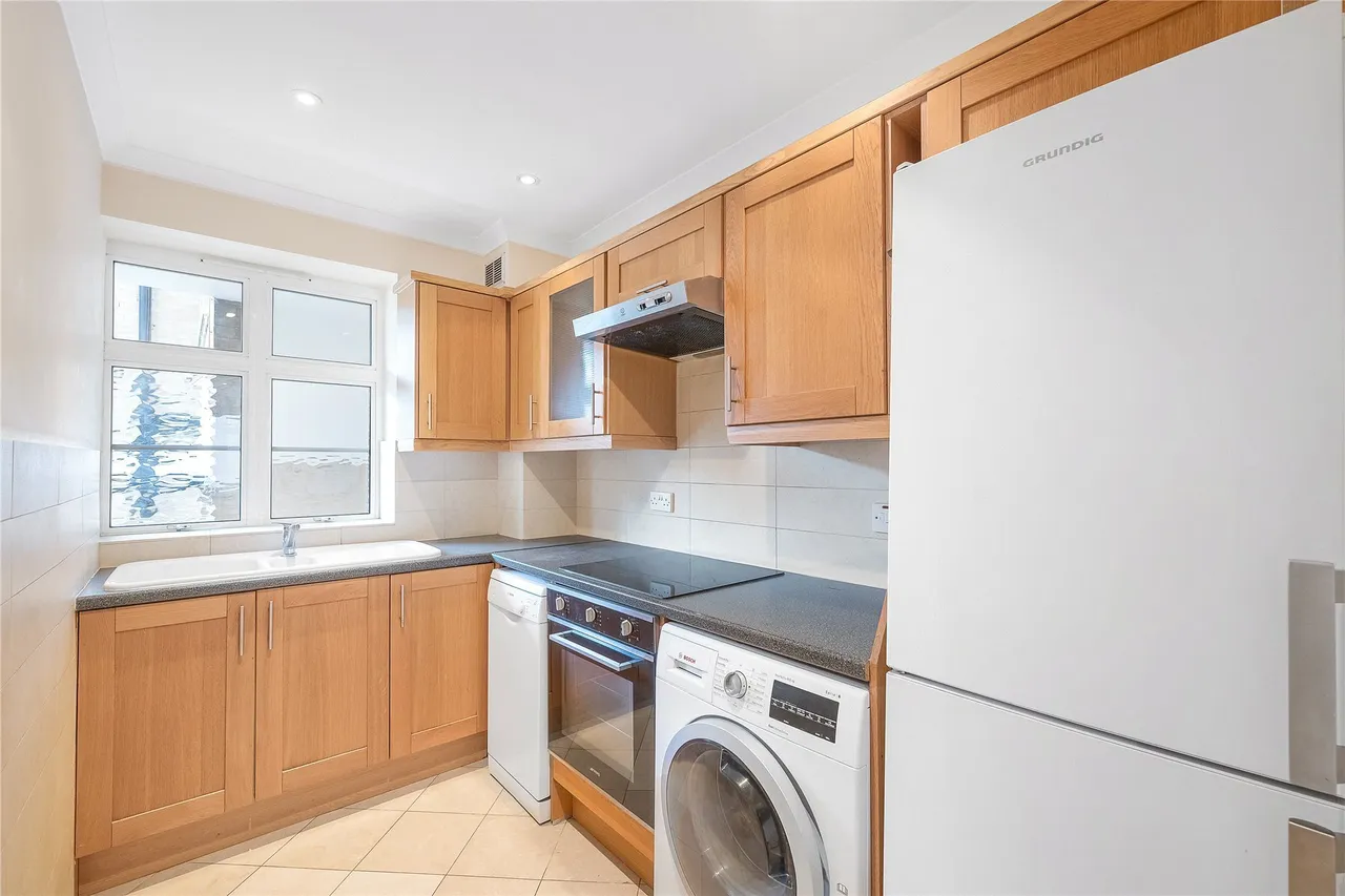 Redcliffe Close, Old Brompton Road, Earl's Court, SW5, photo 4
