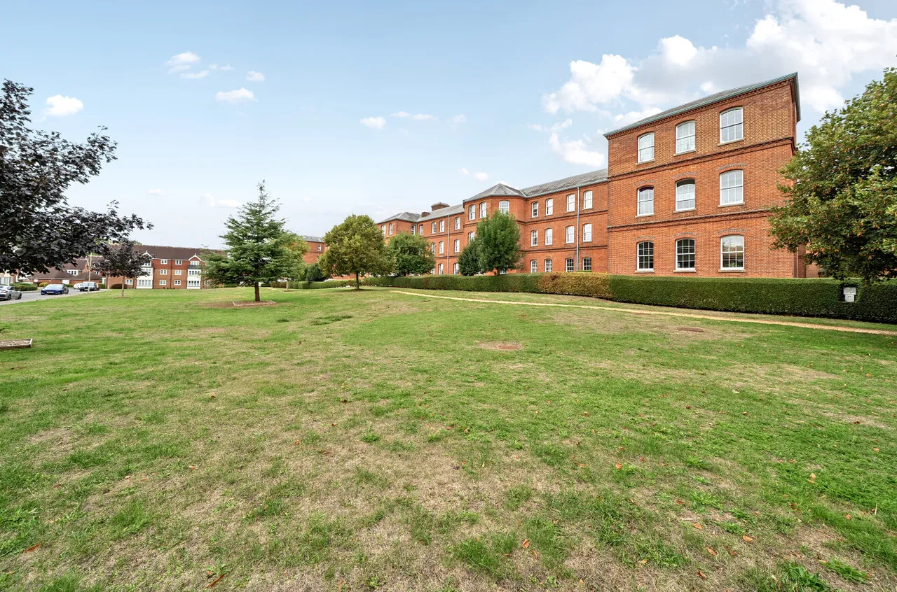 Kingswood Place, Knowle, PO17, photo 12