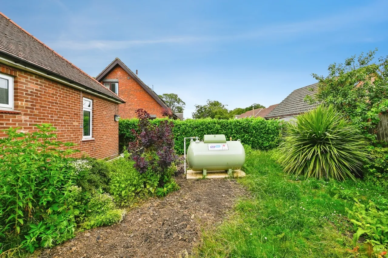 Outwell Road, Nordelph, Downham Market, Norfolk, PE38, photo 18