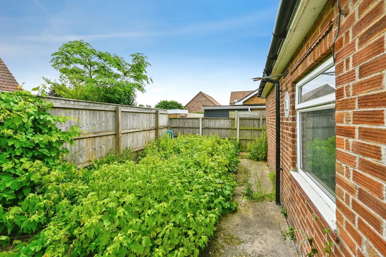 Outwell Road, Nordelph, Downham Market, Norfolk, PE38, photo 16