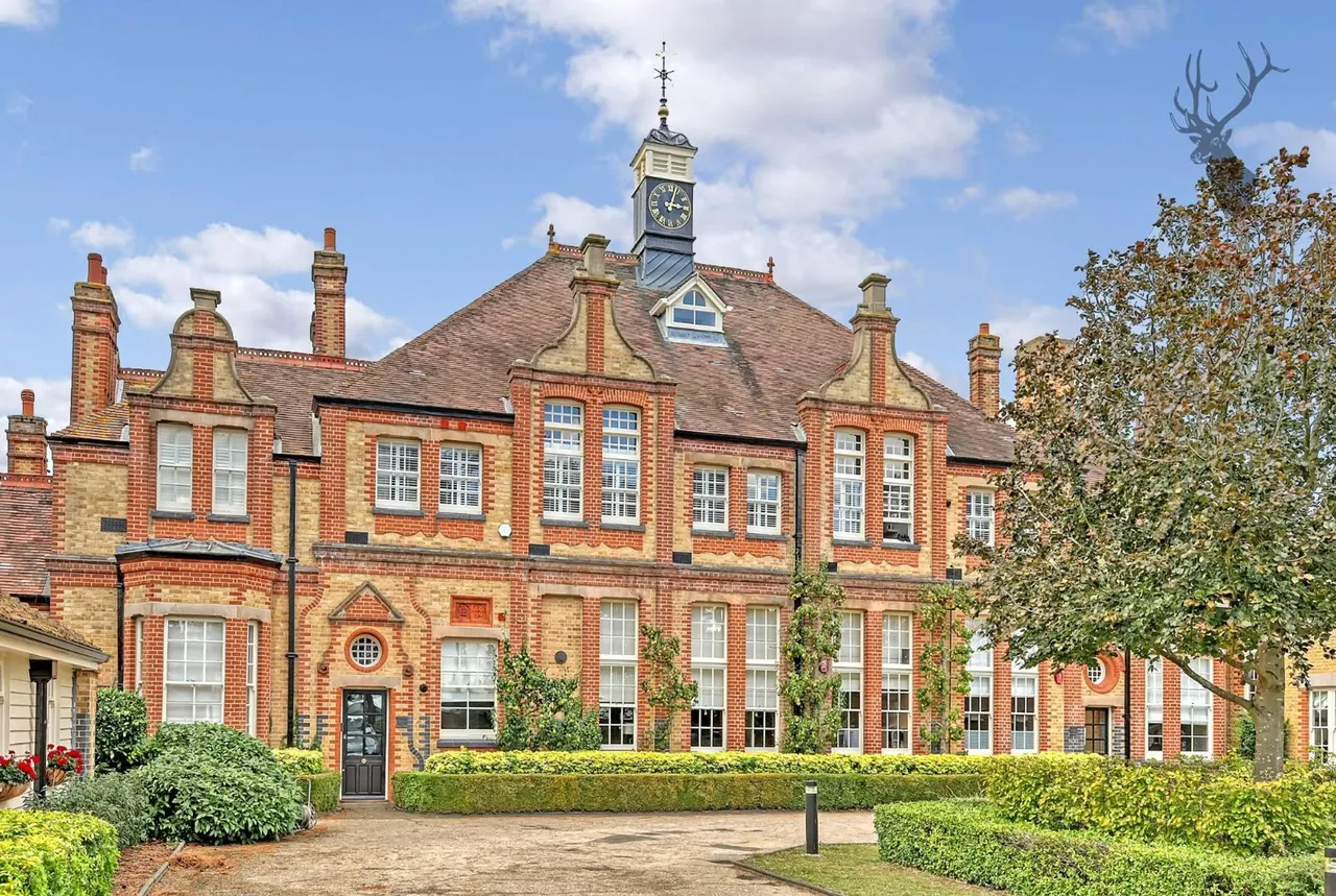 2 bed flat to rent, Elmbridge Hall, Fyfield, CM5