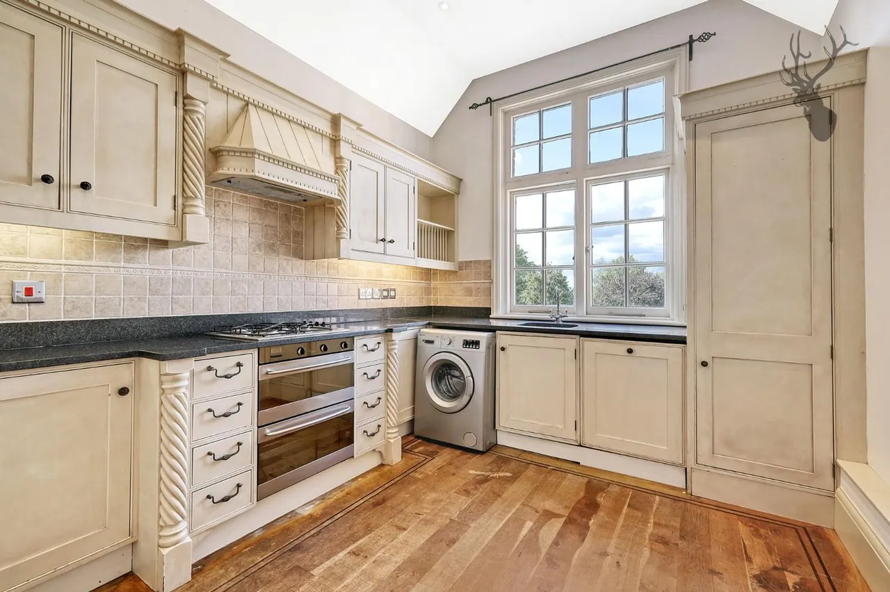 Elmbridge Hall, Fyfield, CM5, photo 14