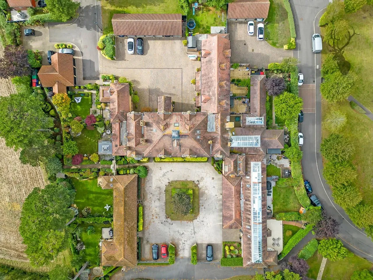 Elmbridge Hall, Fyfield, CM5, photo 11