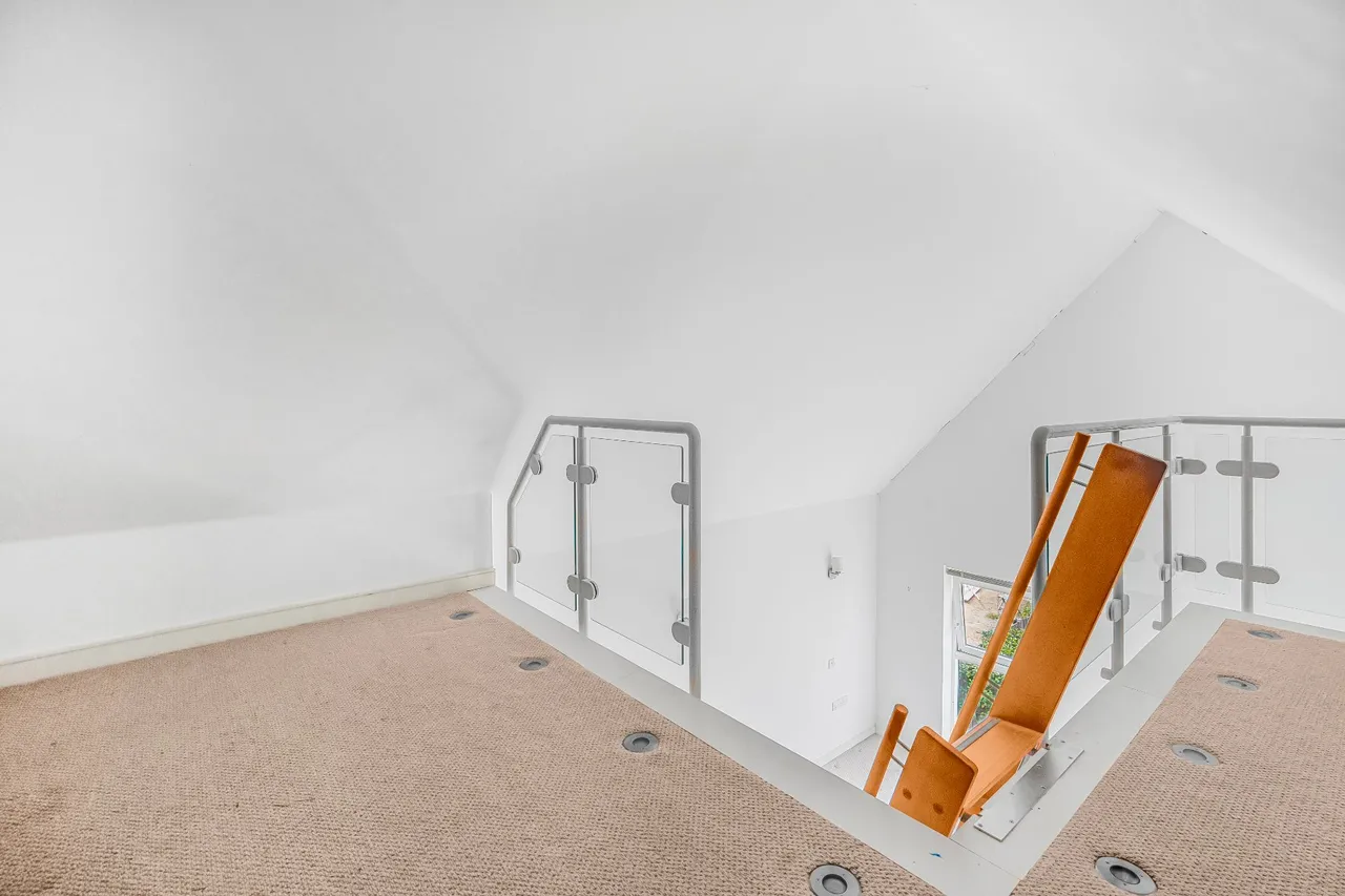 Oak Tree Gardens, Guildford, GU1, photo 14