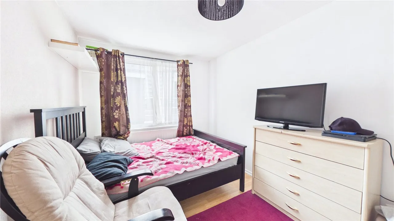 Kildare Road, London, E16, photo 13