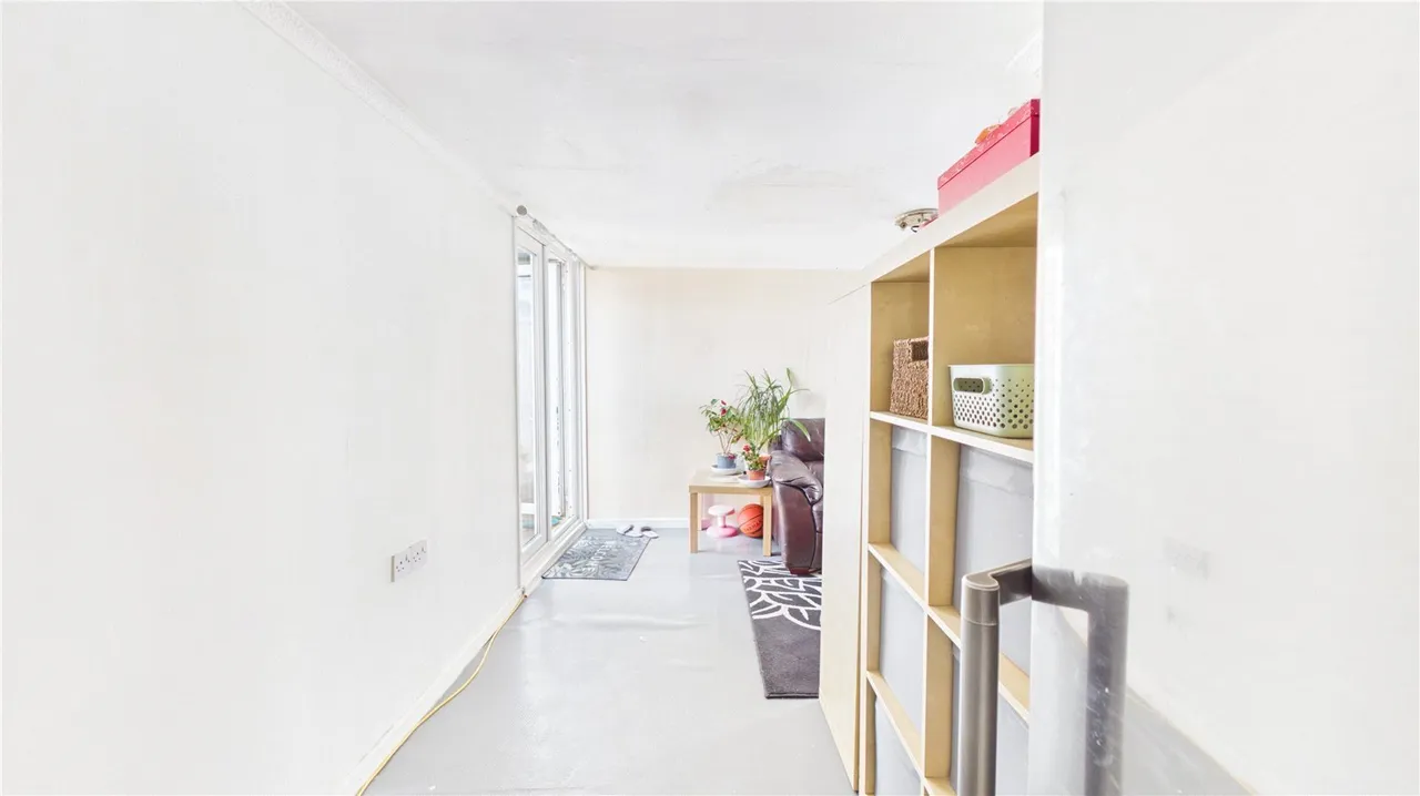 Kildare Road, London, E16, photo 20