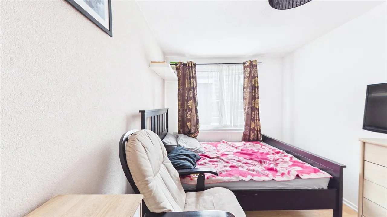 Kildare Road, London, E16, photo 12