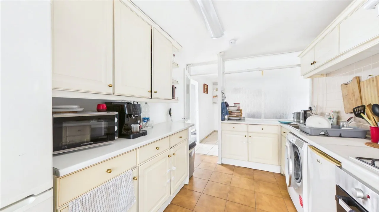 Kildare Road, London, E16, photo 21