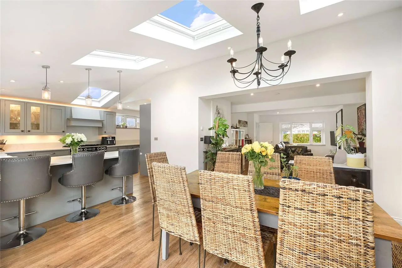 Staveley Gardens, London, W4 2SA, photo 8
