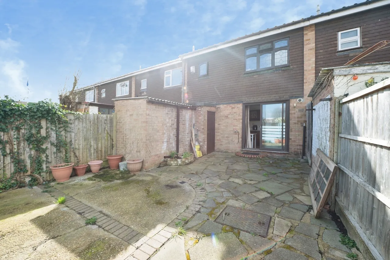 Ongar Way, Rainham, RM13, photo 18