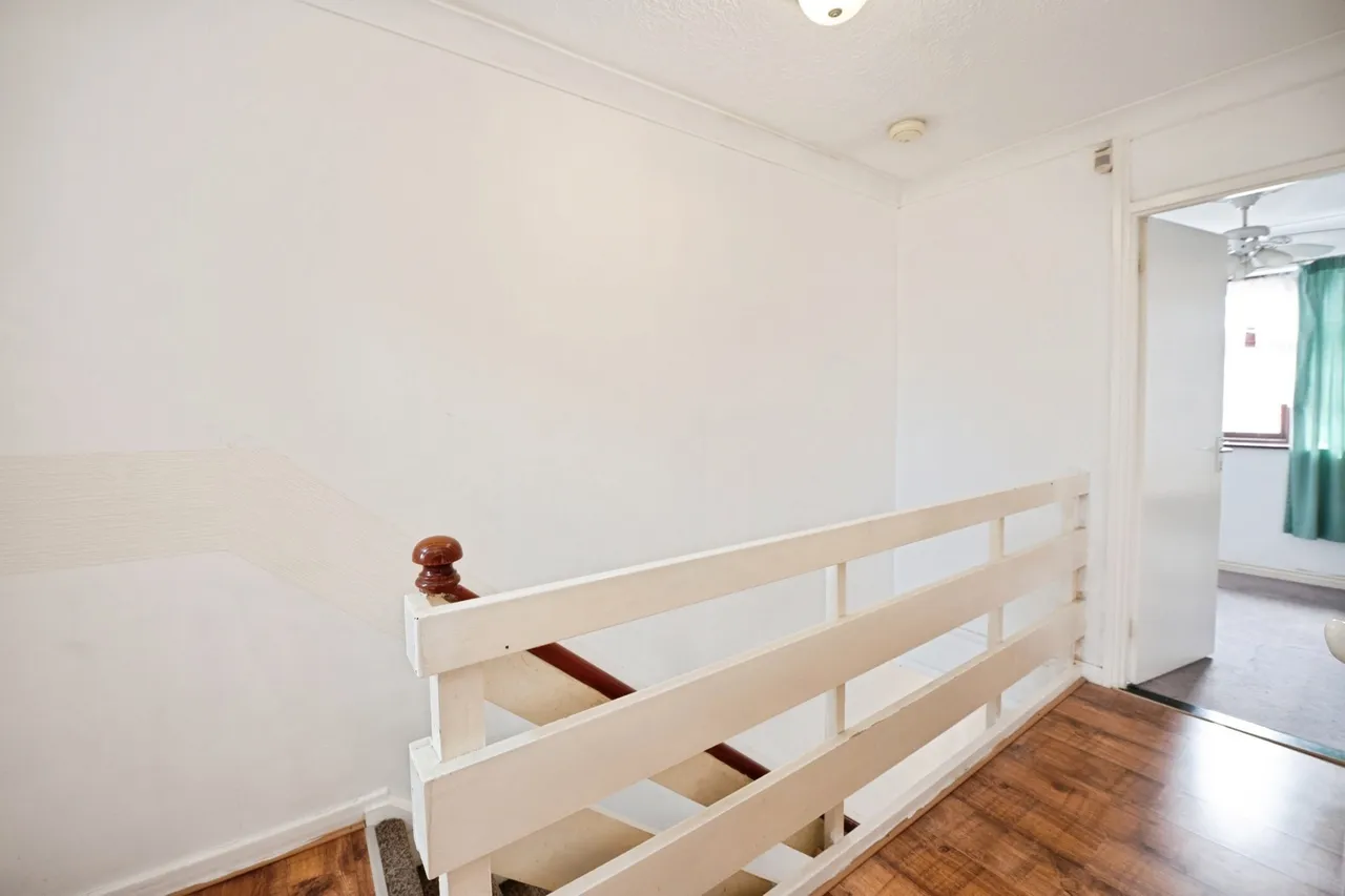 Ongar Way, Rainham, RM13, photo 10
