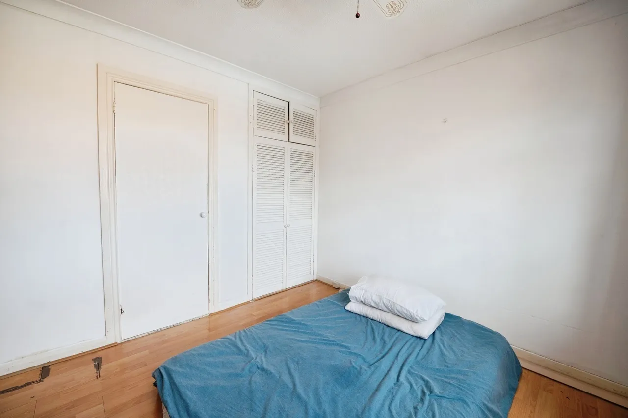 Ongar Way, Rainham, RM13, photo 12