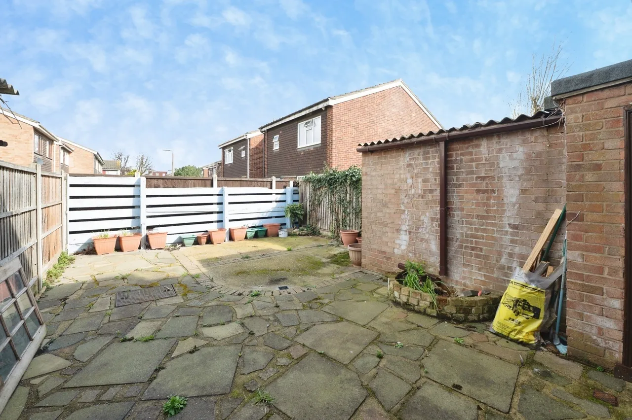 Ongar Way, Rainham, RM13, photo 17