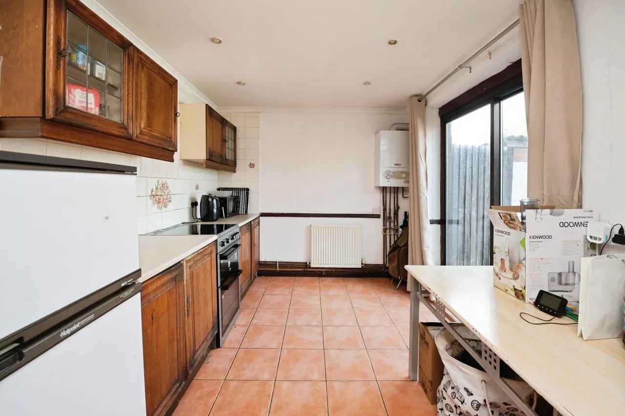 Ongar Way, Rainham, RM13, photo 7