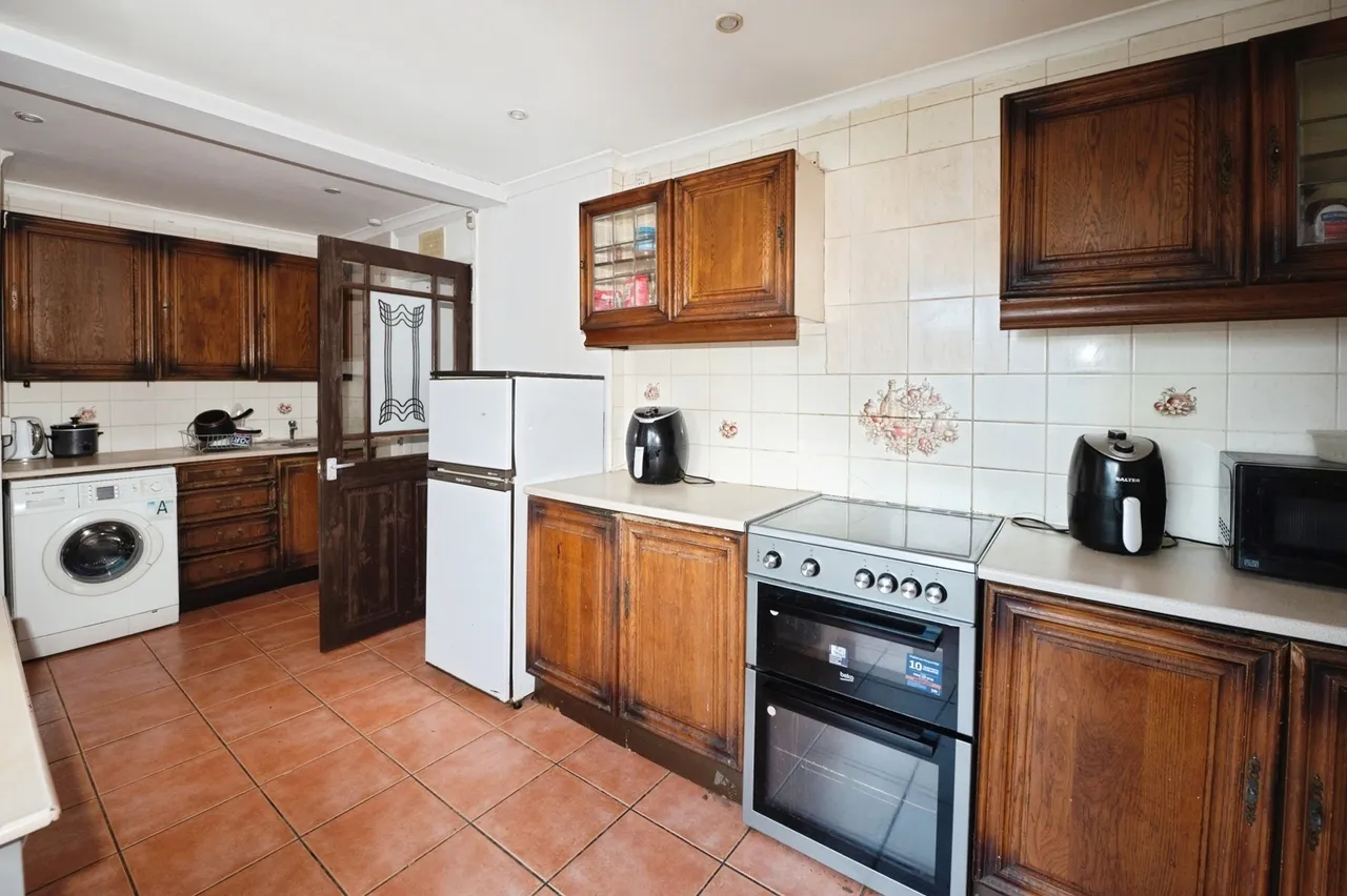Ongar Way, Rainham, RM13, photo 6