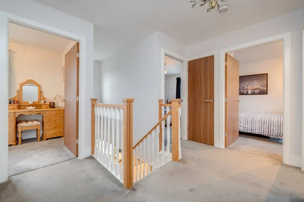 Spinners Avenue, Scholes BD19 6AS, photo 18