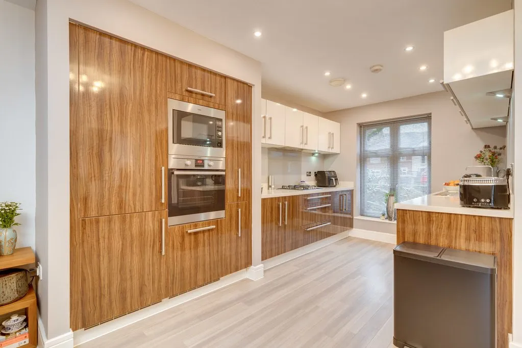 Spinners Avenue, Scholes BD19 6AS, photo 6