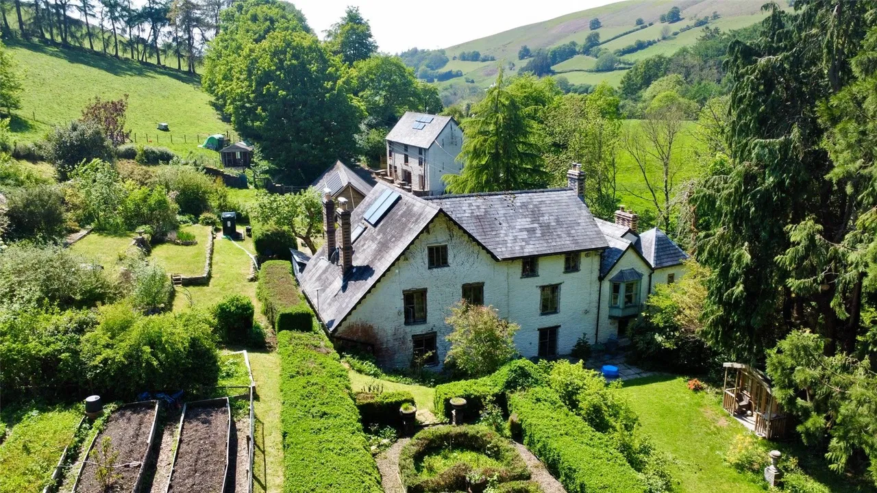 Glascwm, Llandrindod Wells, photo 2