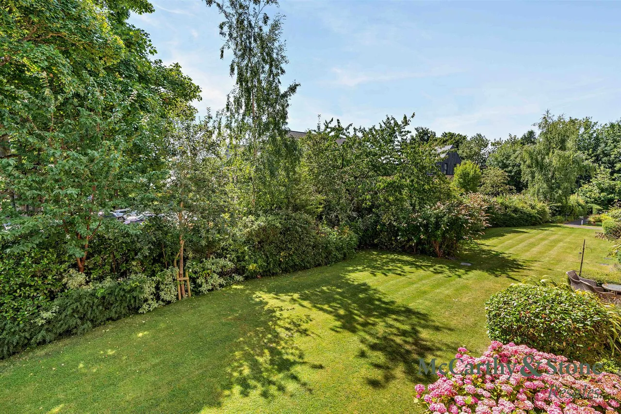 North Road, Ponteland, NE20, photo 9