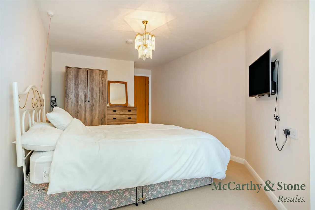 North Road, Ponteland, NE20, photo 12
