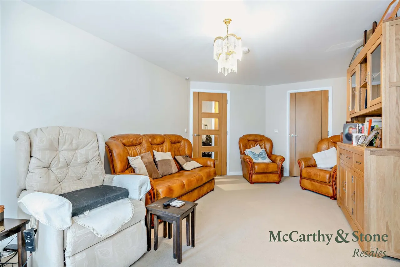 North Road, Ponteland, NE20, photo 17