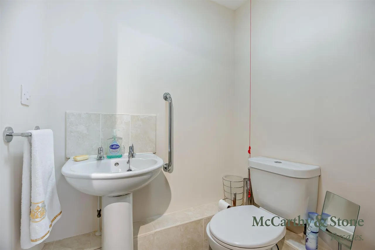 North Road, Ponteland, NE20, photo 23