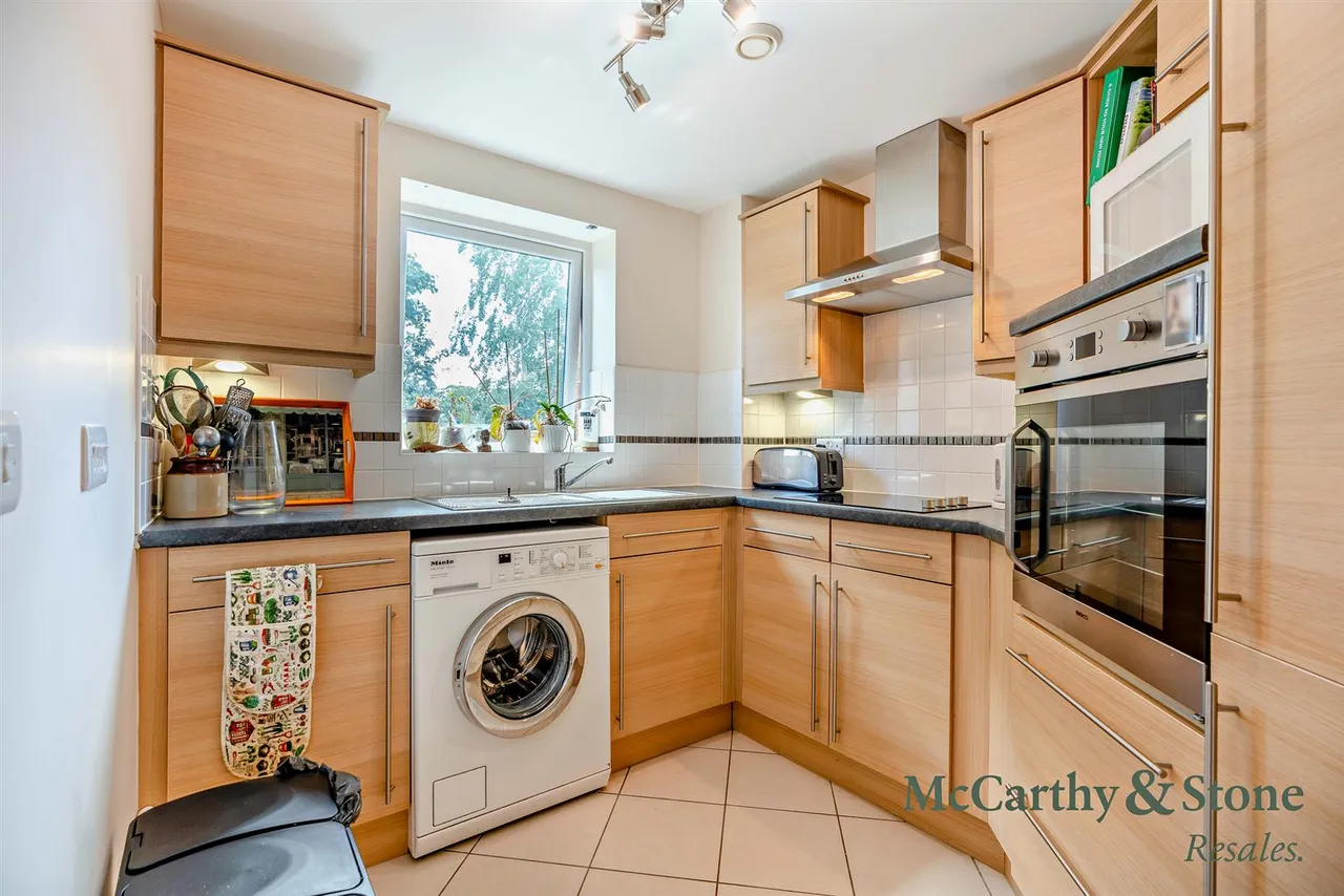 North Road, Ponteland, NE20, photo 3