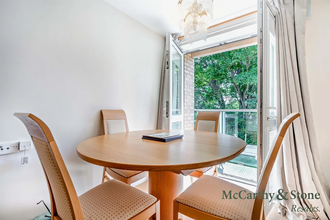North Road, Ponteland, NE20, photo 5