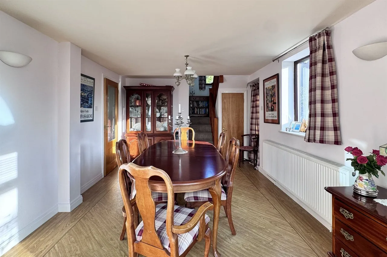 Haywards Close, Glossop, photo 11